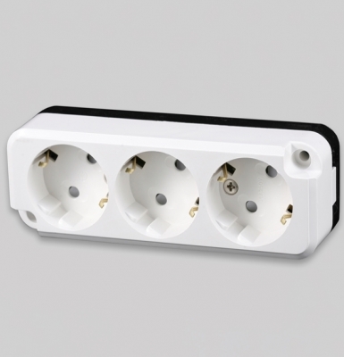 [일신]노출콘센트 3구 둥근형(연선용)